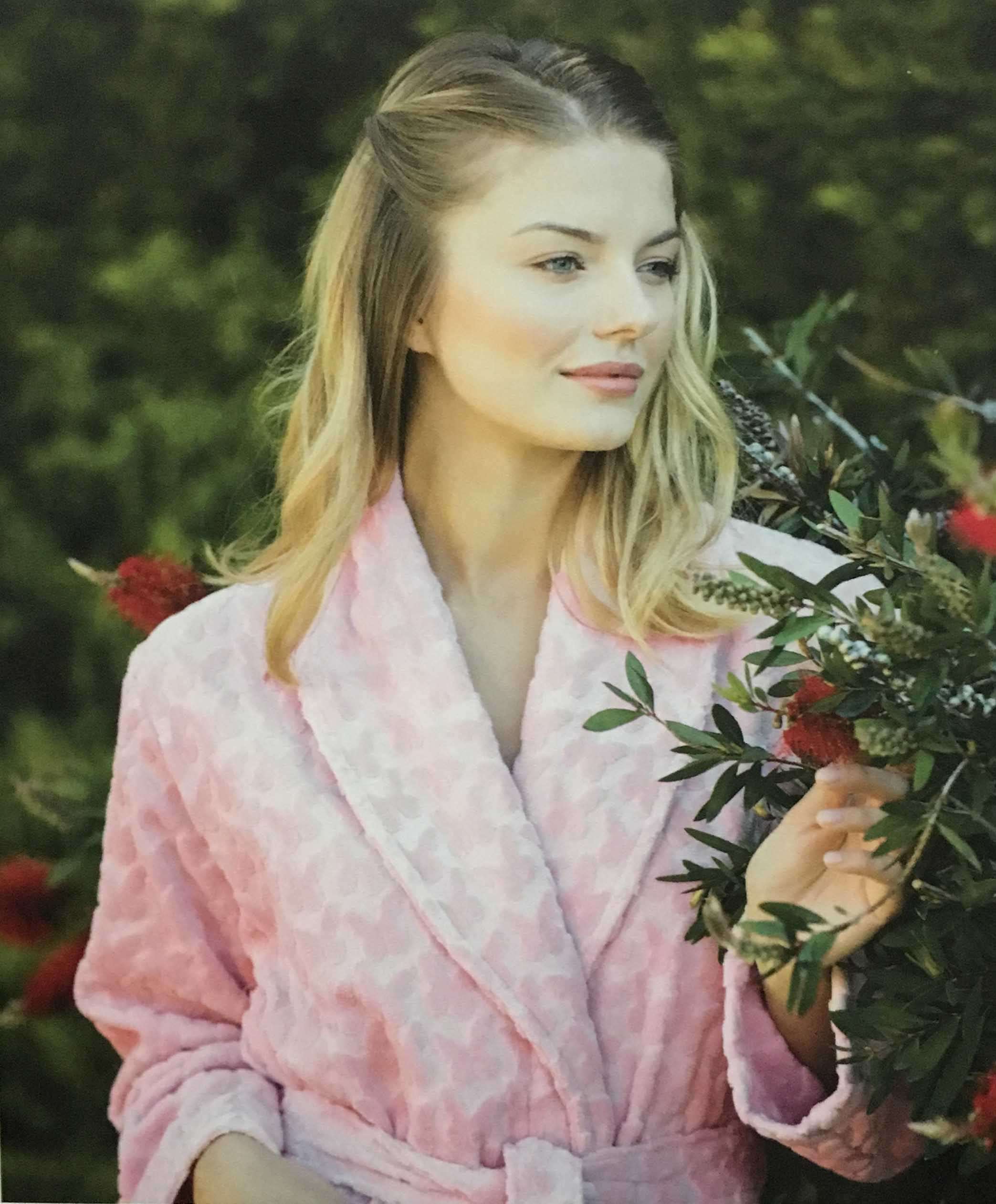 ARELLA HAVLU & BORNOZ SETİ